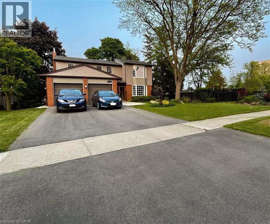 6942 BARRISDALE Drive, Mississauga, Ontario