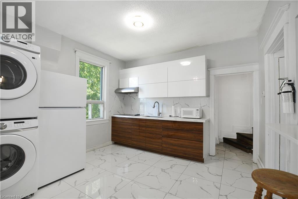 61 Broadway Avenue, Hamilton, Ontario  L8S 2V9 - Photo 2 - 40771839