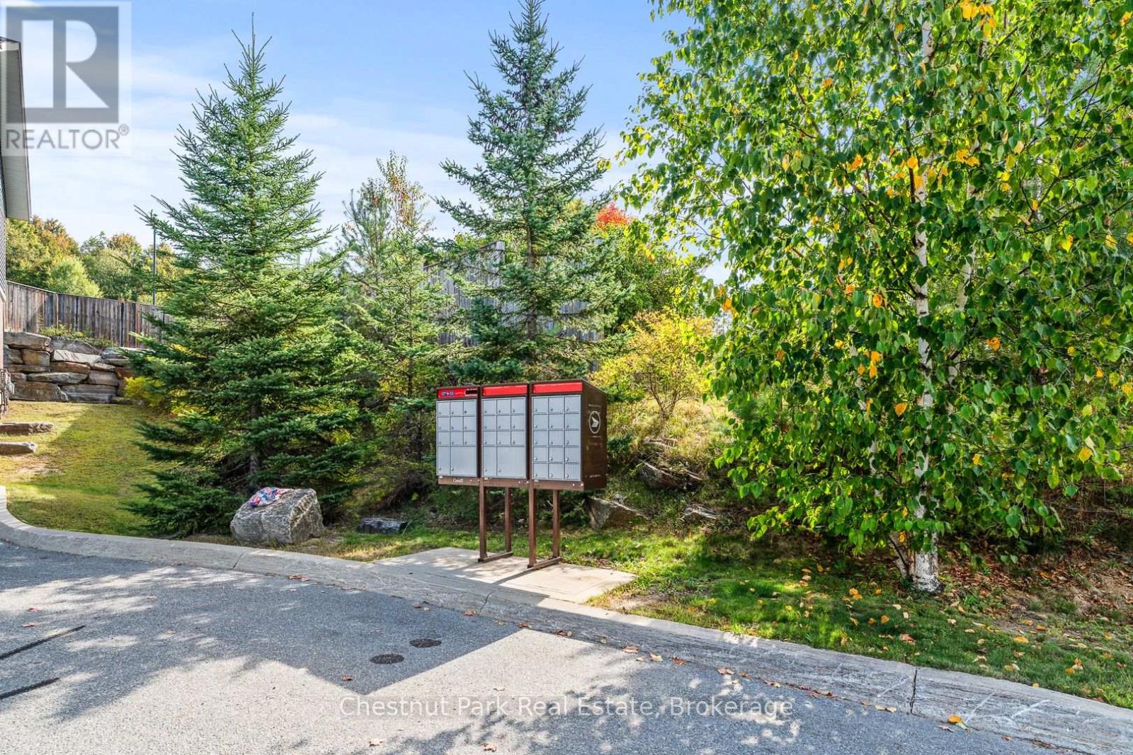 24 - 37 Silver Street, Huntsville, Ontario  P1H 1M2 - Photo 39 - X12416834