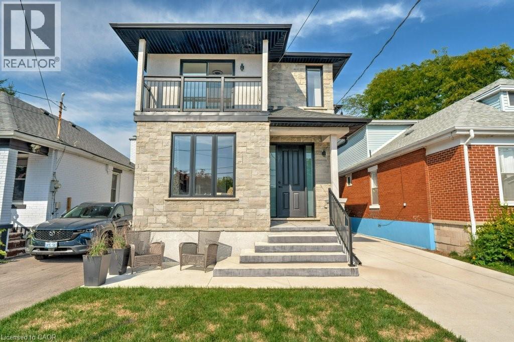 38 EAST 16TH Street, Hamilton, Ontario