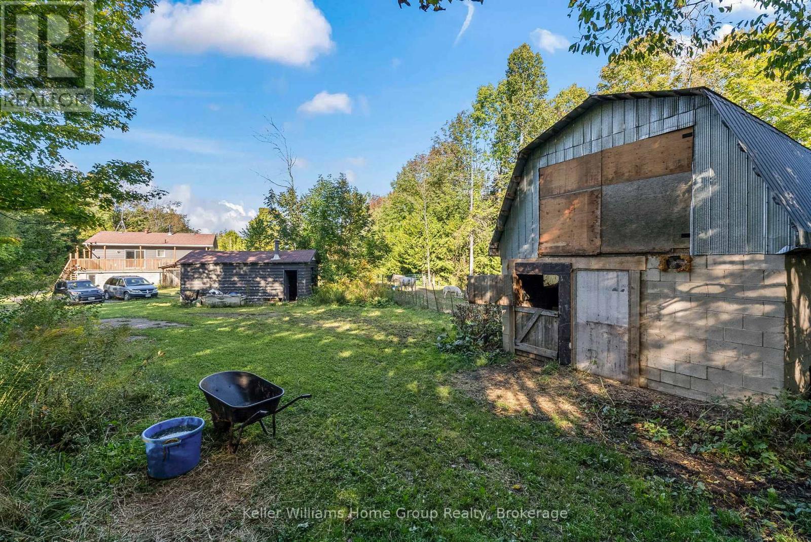 125 North Diagonal Road, South Bruce Peninsula, Ontario  N0H 2T0 - Photo 12 - X12419545