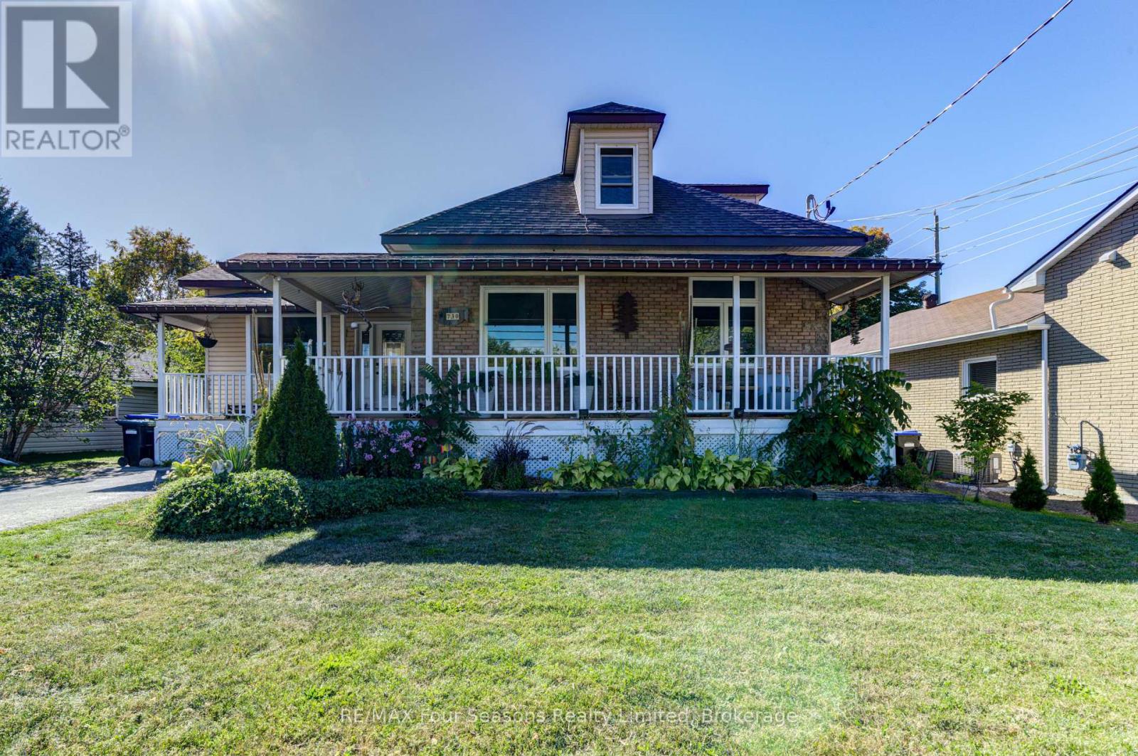 730 Hurontario Street, Collingwood, Ontario  L9Y 0G6 - Photo 1 - S12419876