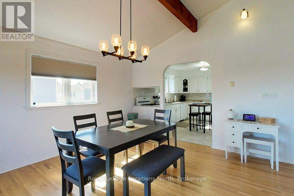 306 Lakeshore Road N, Meaford, Ontario  N4L 0A7 - Photo 8 - X12419900