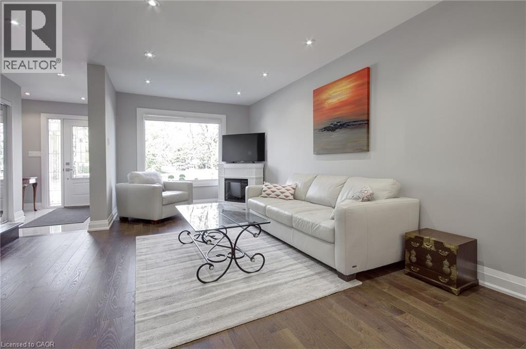214 Ross Lane, Oakville, Ontario  L6H 5K5 - Photo 7 - 40772074