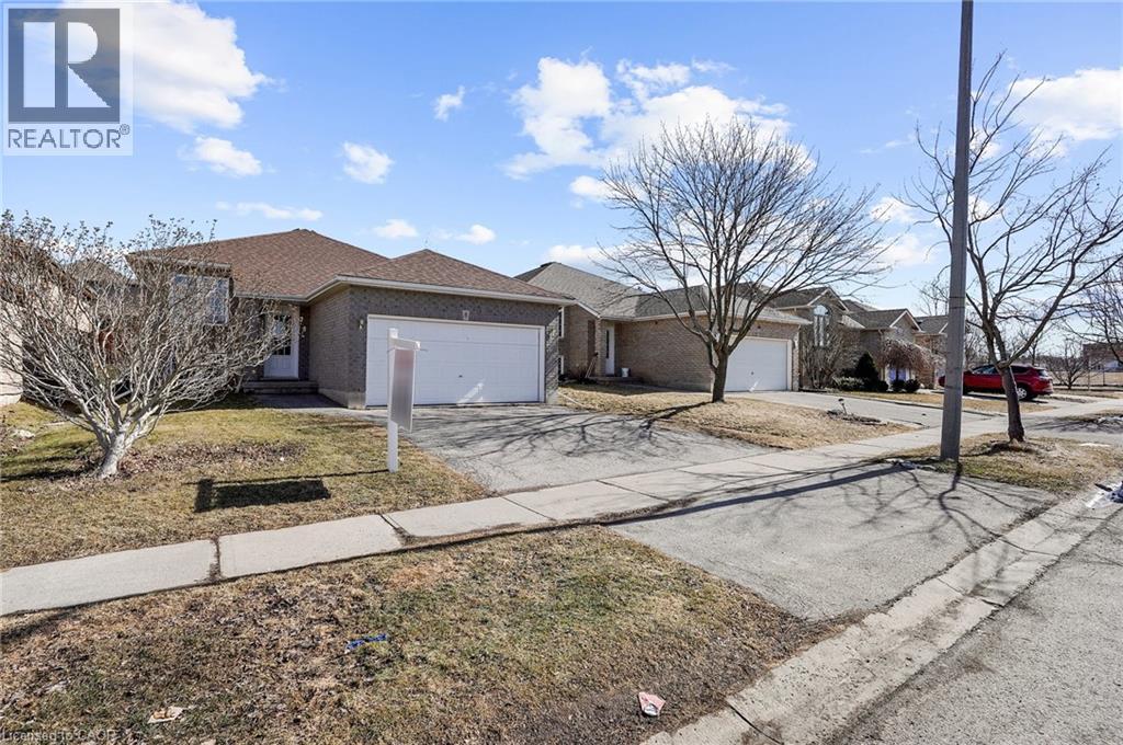 8 Bradley Lane, Brantford, Ontario  N3T 6R5 - Photo 3 - 40772433