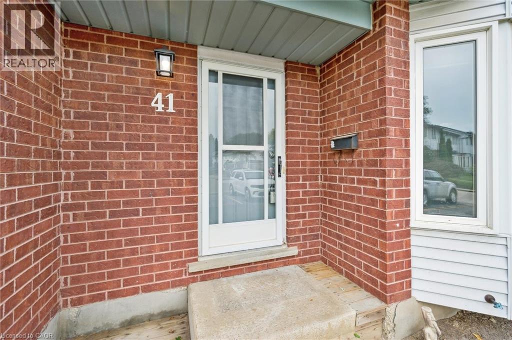 219 Kingswood Drive Unit# 41, Kitchener, Ontario  N2E 3J5 - Photo 3 - 40764788