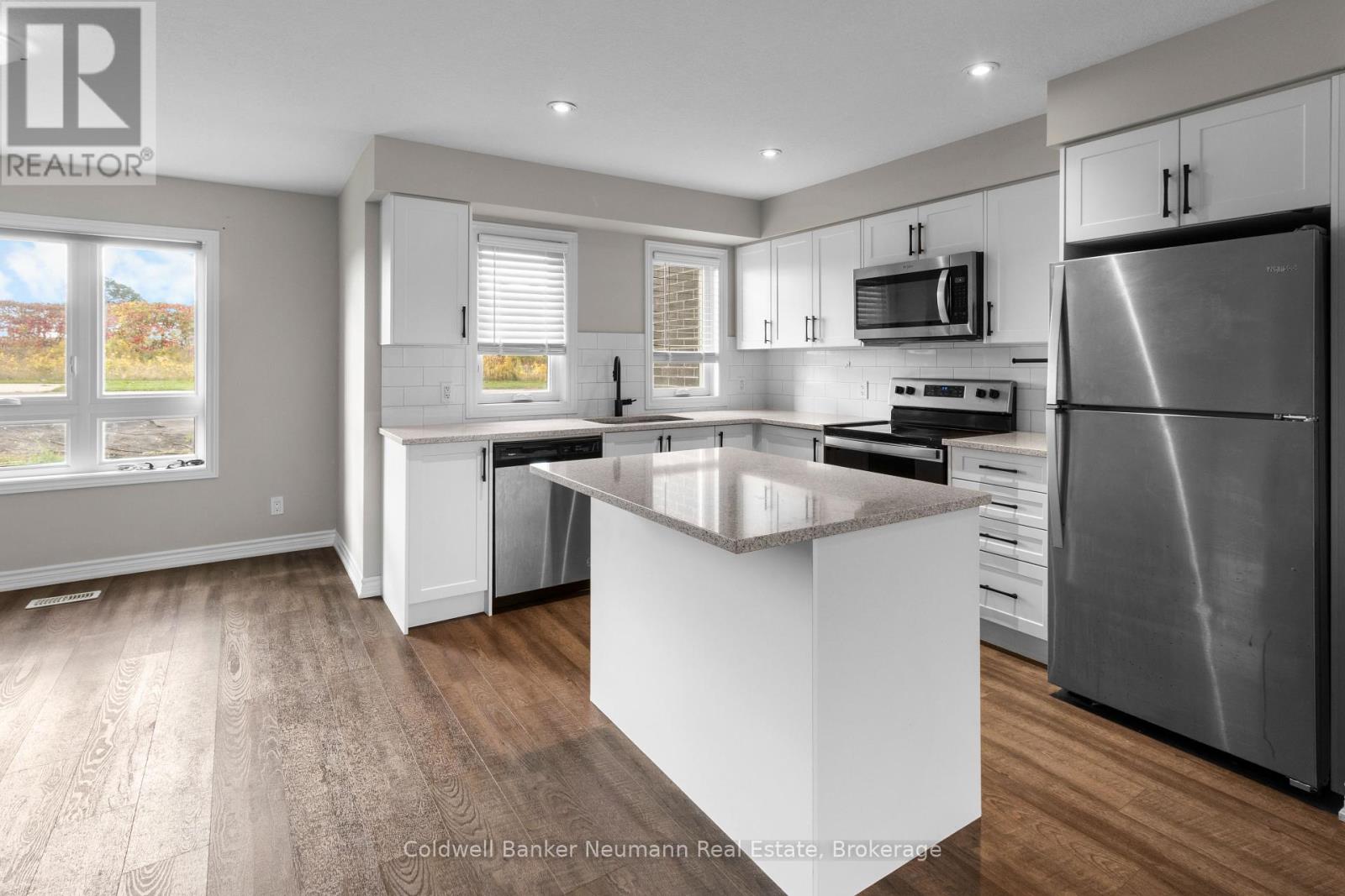 23 - 235 Chapel Hill Drive, Kitchener, Ontario  N2R 0S4 - Photo 8 - X12422618