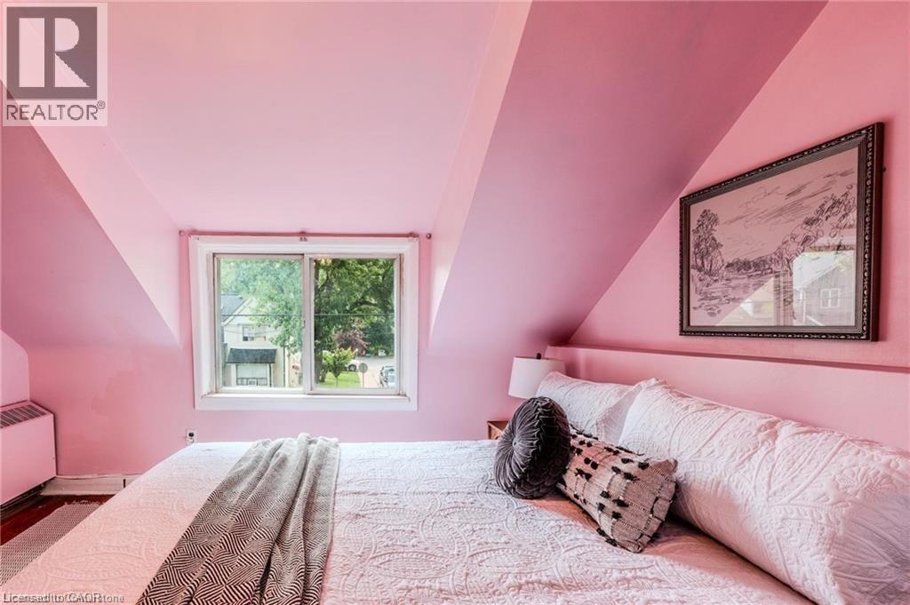 95 Paradise Road N, Hamilton, Ontario  L8S 3S9 - Photo 18 - 40771235