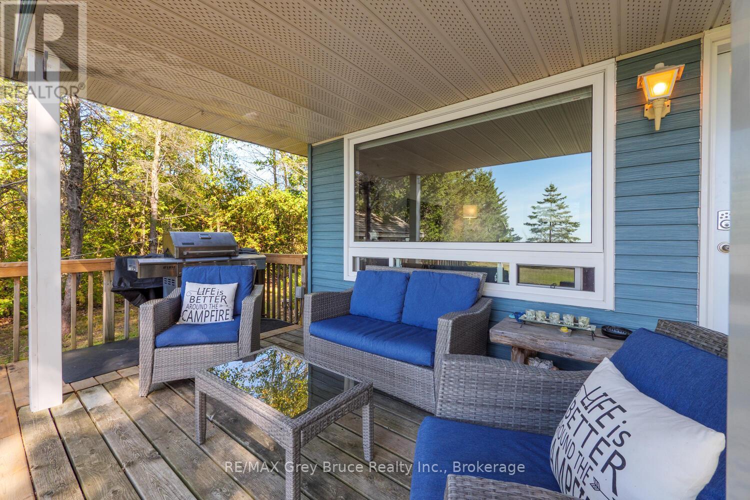 1208 Sunset Drive, South Bruce Peninsula, Ontario  N0H 2T0 - Photo 31 - X12422953