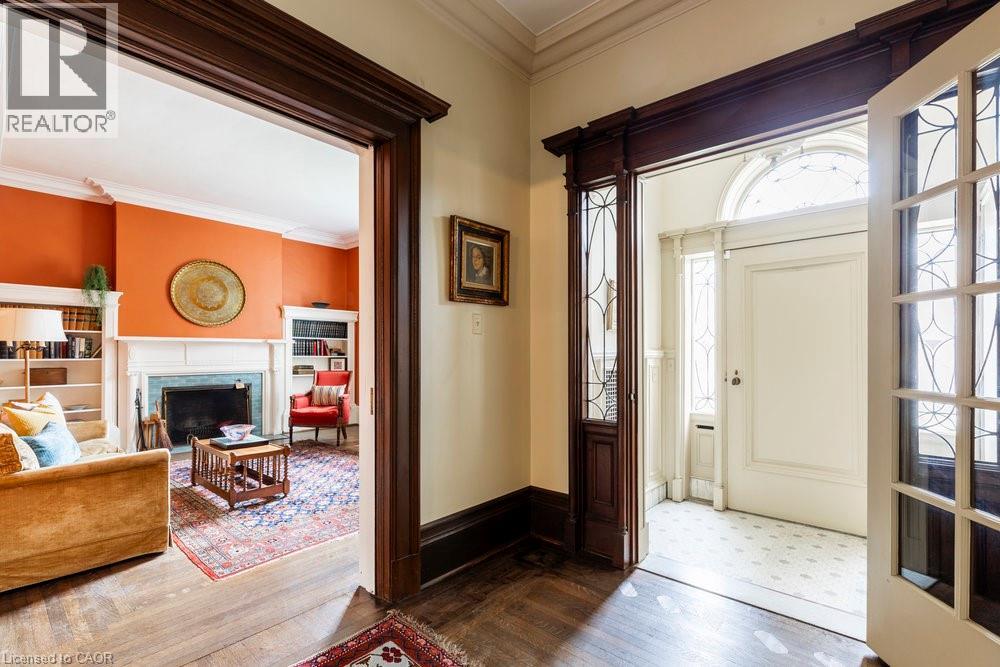 45 Markland Street, Hamilton, Ontario  L8P 2J5 - Photo 6 - 40772910