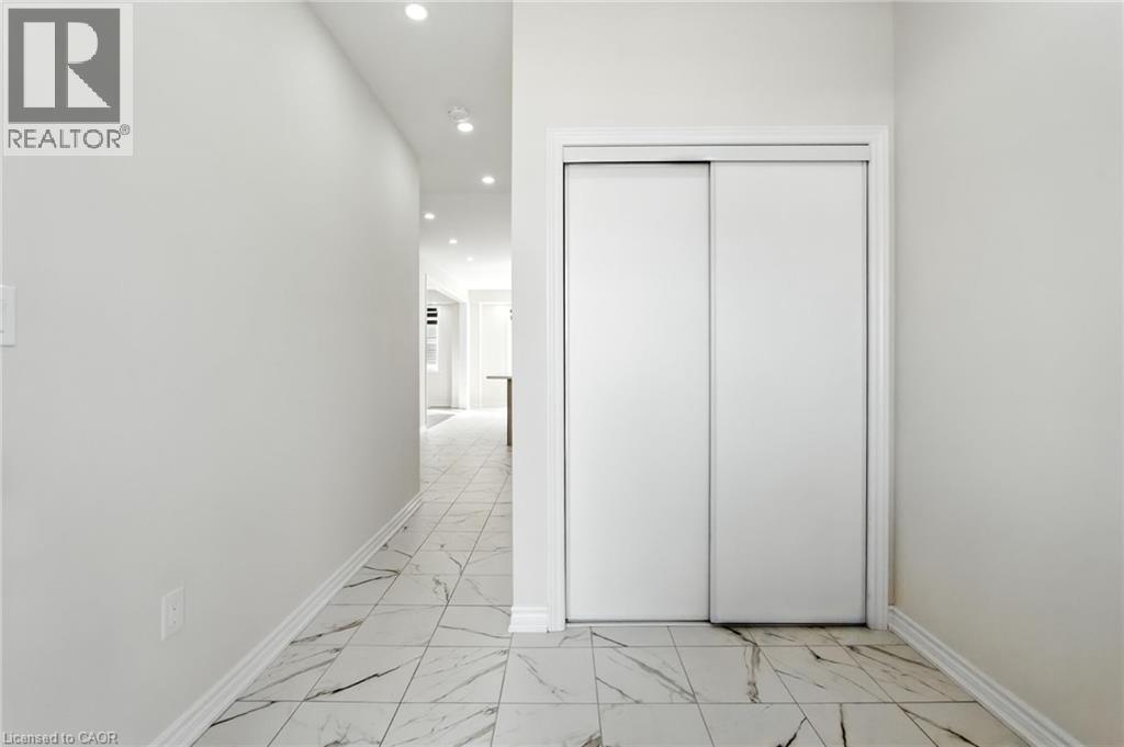 421 Barker Parkway, Thorold, Ontario  L2V 0K7 - Photo 6 - 40772985