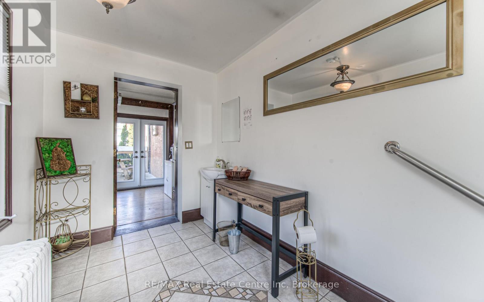 390 Main Street W, North Perth, Ontario  N4W 1A4 - Photo 13 - X12426255