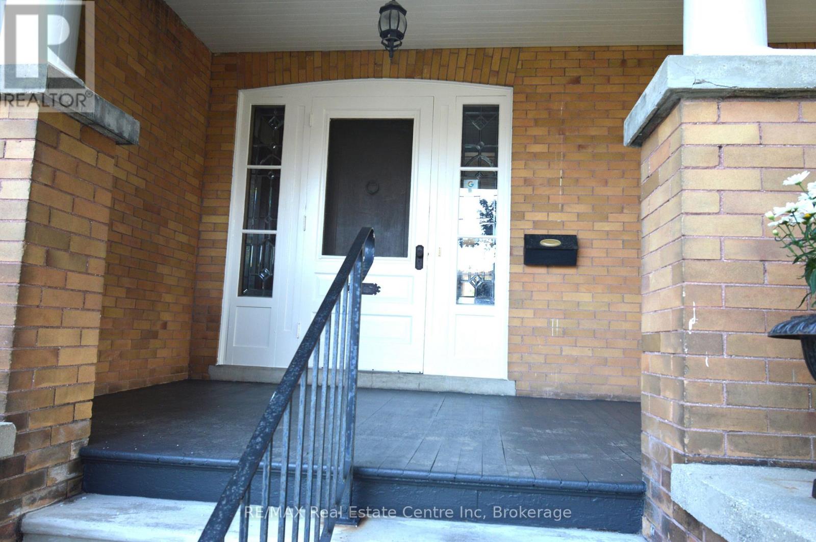 390 Main Street W, North Perth, Ontario  N4W 1A4 - Photo 3 - X12426255