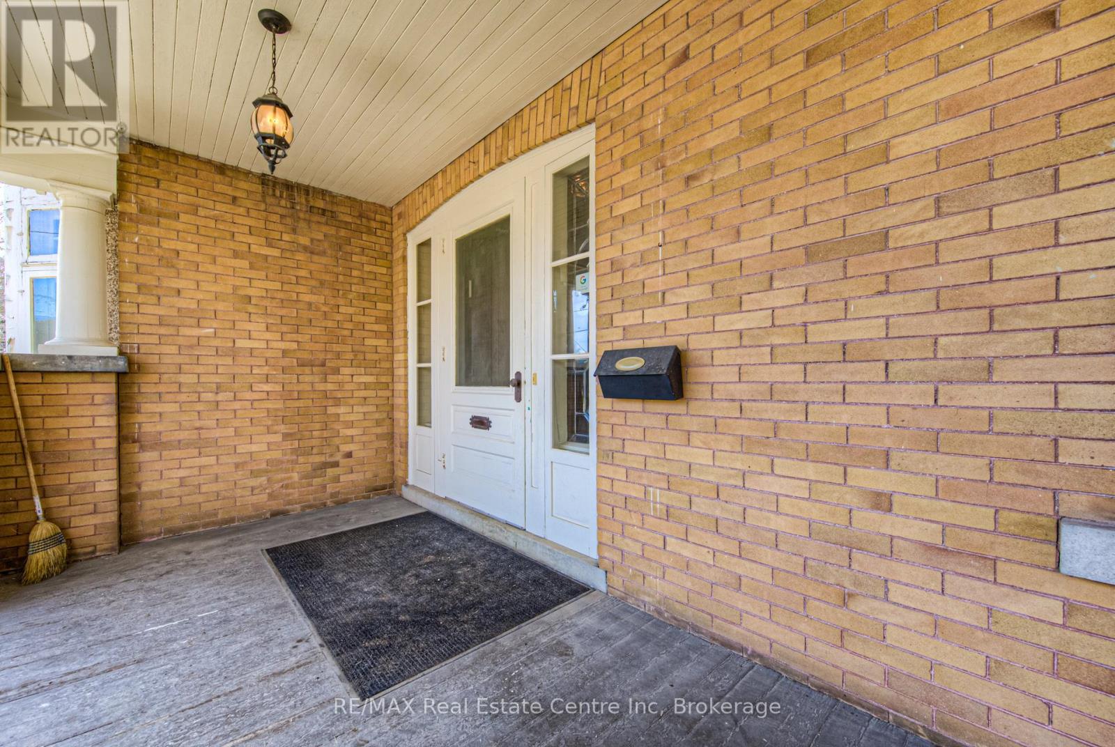 390 Main Street W, North Perth, Ontario  N4W 1A4 - Photo 37 - X12426255