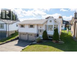 19 KESSELRING Drive, Kitchener, Ontario