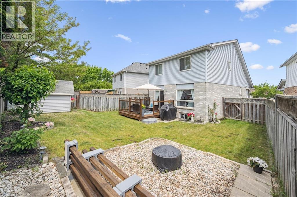 747 Fairway Court, Kitchener, Ontario  N2A 4B4 - Photo 37 - 40773868