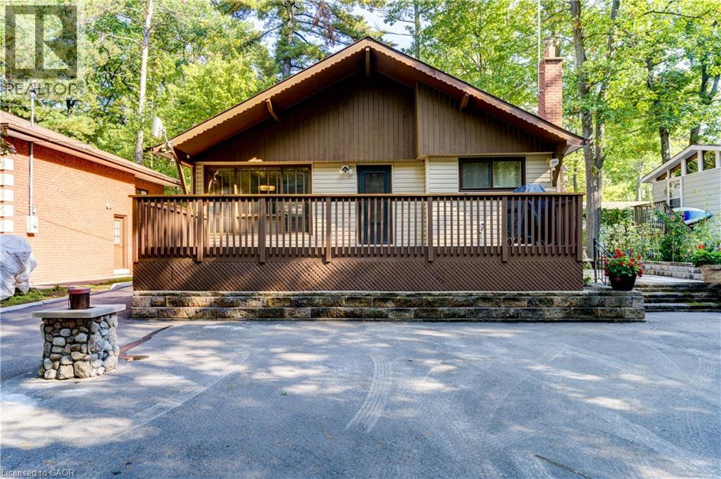 11 GLEN Avenue S, Tiny, Ontario