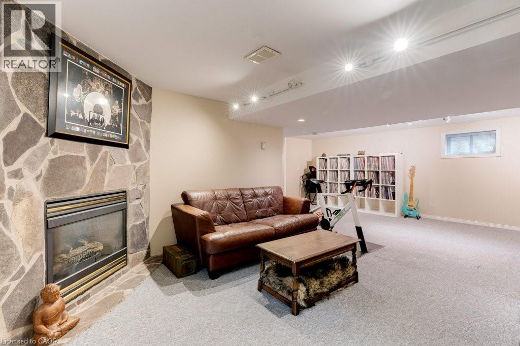 275 Montrose Avenue, Hamilton, Ontario  L8K 4Z5 - Photo 19 - 40774066