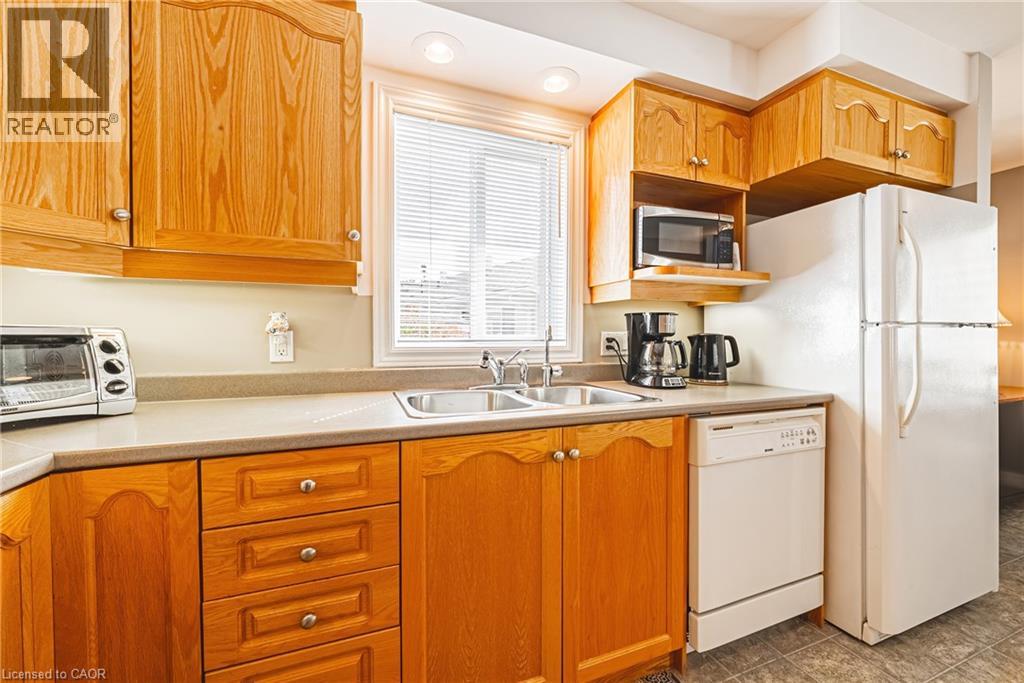 32 Water Street Pvt, Puslinch, Ontario  N1H 6H9 - Photo 13 - 40773659