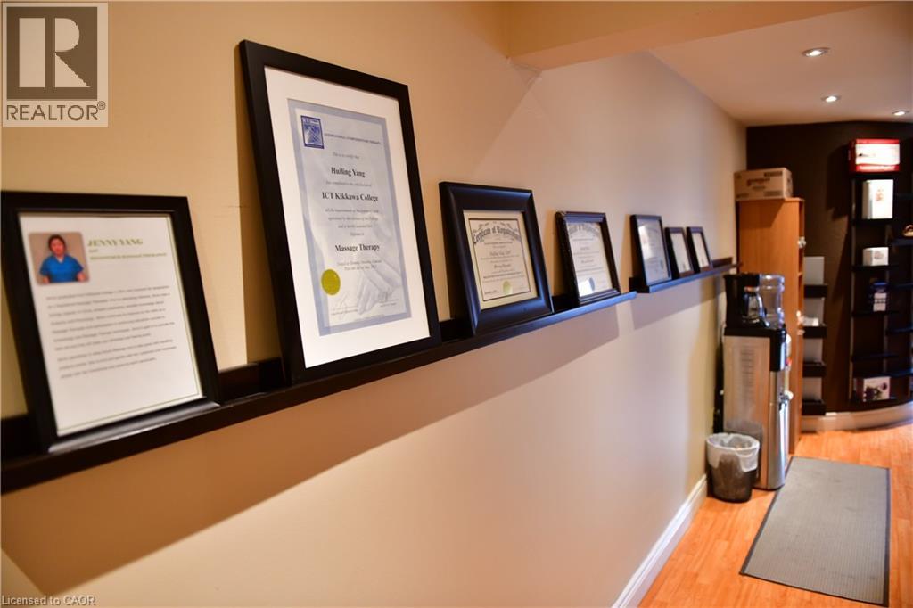 265 Queen Street S, Mississauga, Ontario  L5M 1L9 - Photo 5 - 40774605