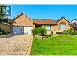 1104 CROFTON Way, Burlington, Ontario