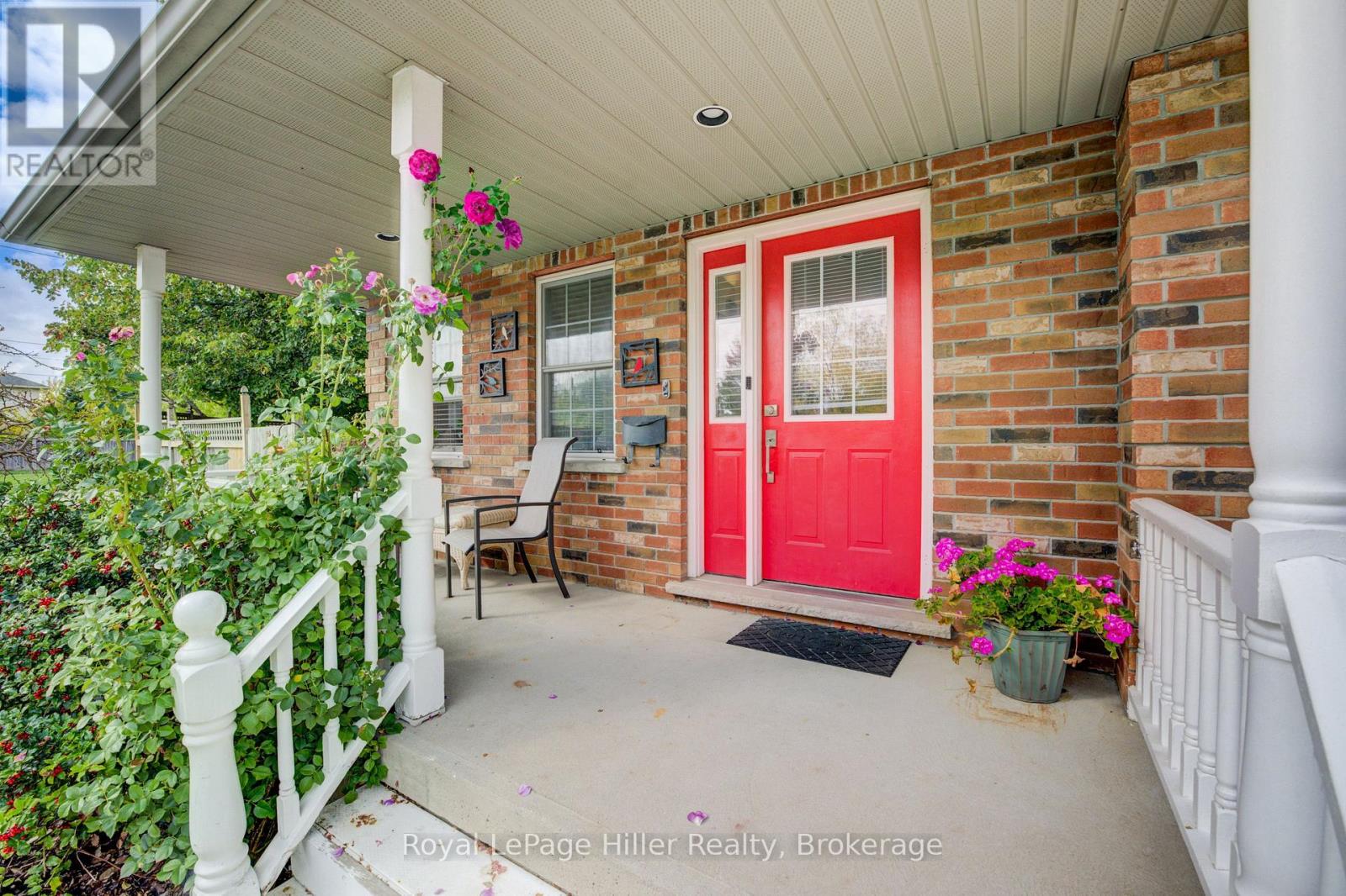 34 Eagle Drive, Stratford, Ontario  N5A 7Y8 - Photo 2 - X12433944