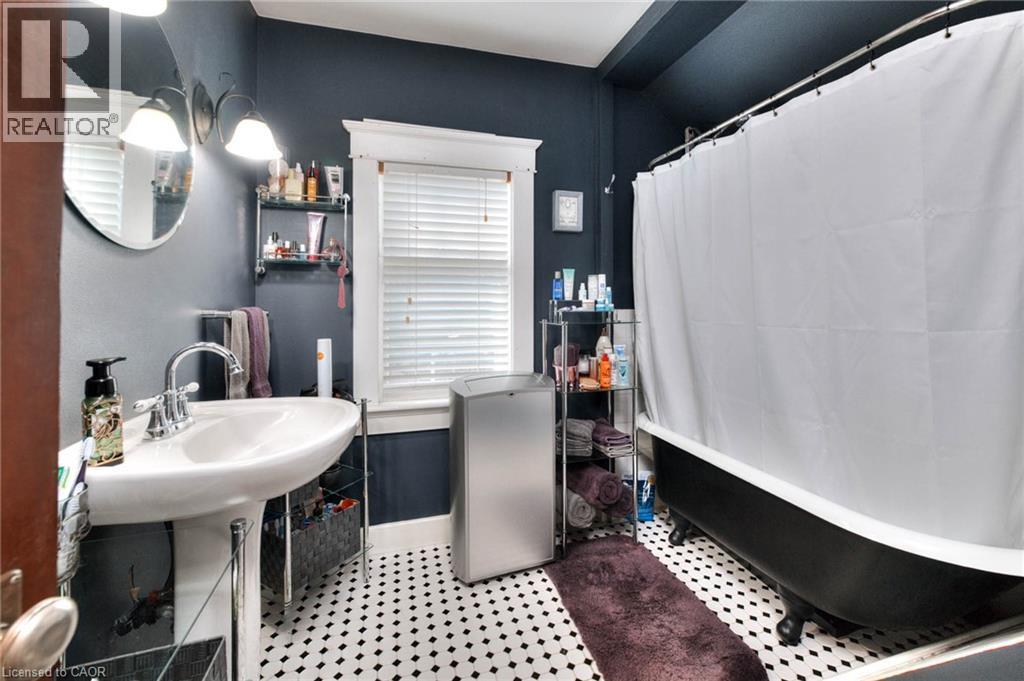 50 Walnut Street, Kitchener, Ontario  N2G 1P6 - Photo 23 - 40774432