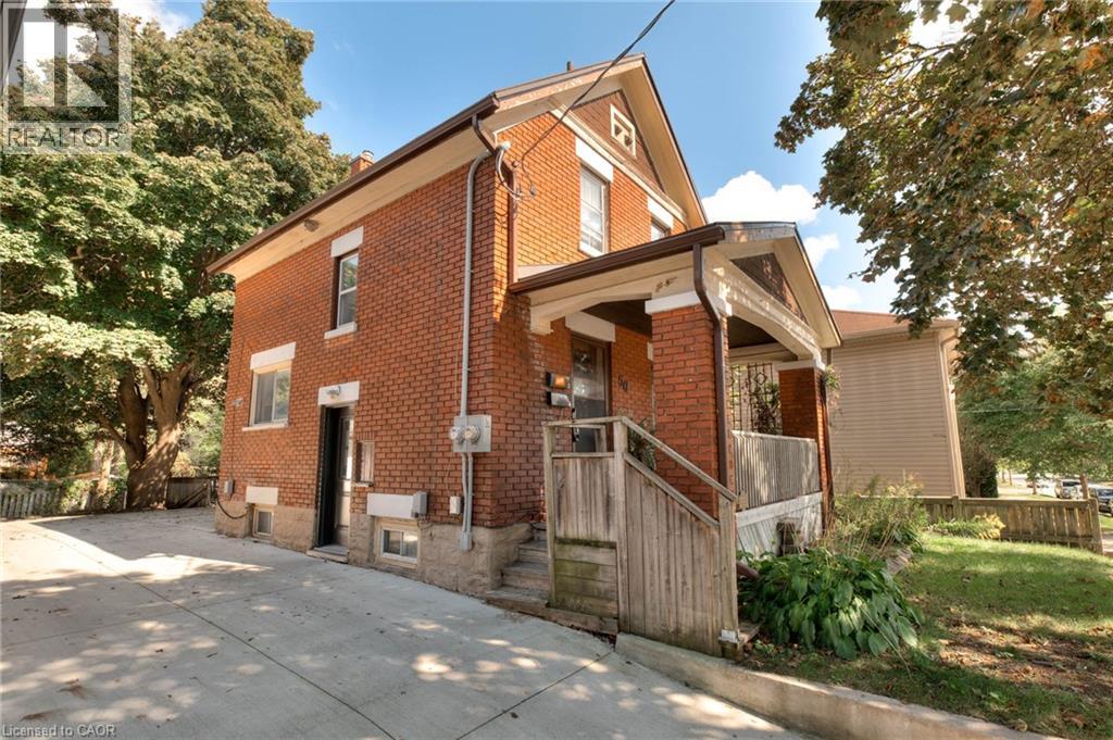 50 Walnut Street, Kitchener, Ontario  N2G 1P6 - Photo 3 - 40774432