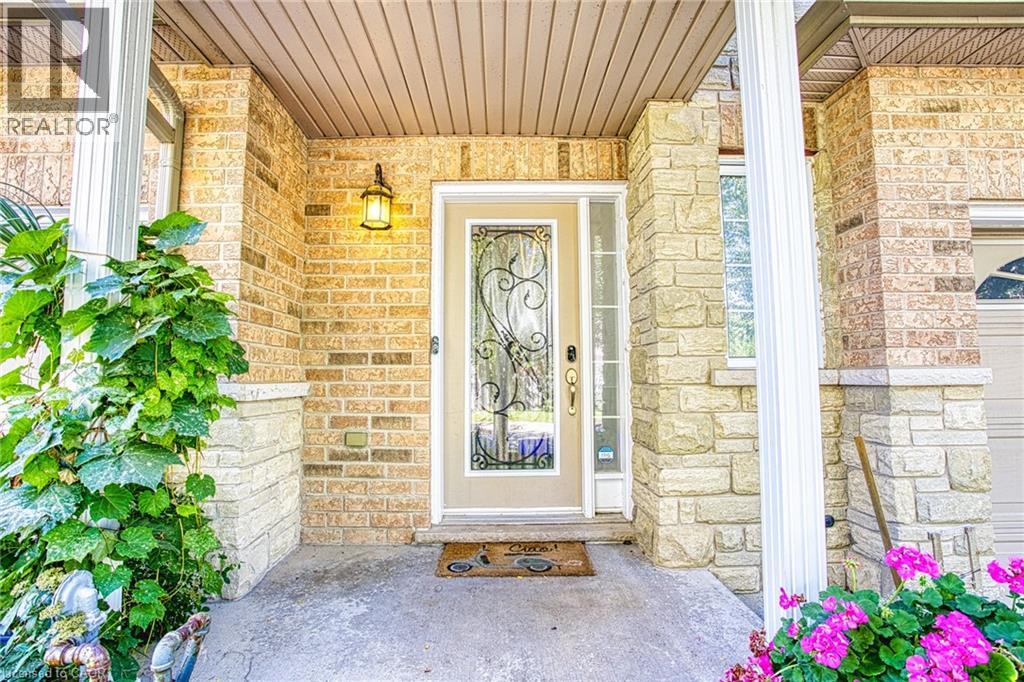 25 Ivybridge Drive Unit# 2, Stoney Creek, Ontario  L8E 0A5 - Photo 4 - 40775017