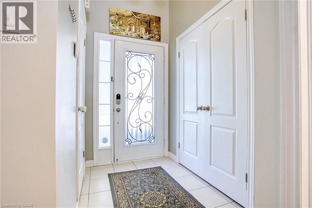25 Ivybridge Drive Unit# 2, Stoney Creek, Ontario  L8E 0A5 - Photo 5 - 40775017