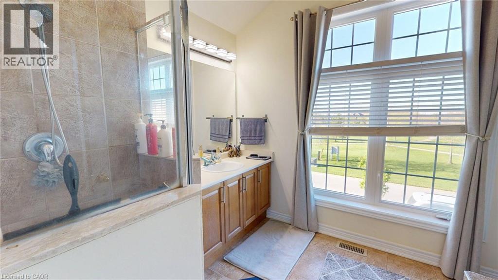 206 Springstead Avenue, Stoney Creek, Ontario  L8E 6E8 - Photo 12 - 40774991