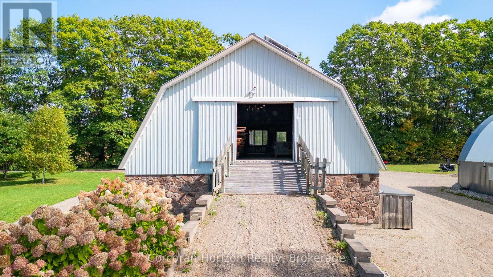 707 Peter Street W, Oro-Medonte, Ontario  L4R 4K3 - Photo 38 - S12438672