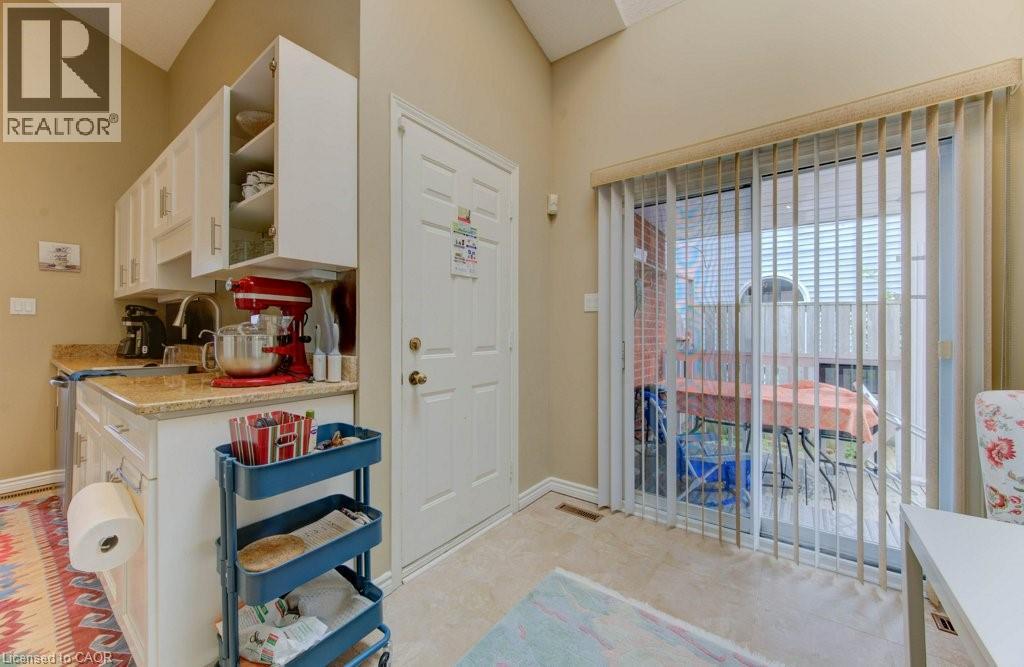 511 Thorndale Drive, Waterloo, Ontario  N2T 2A2 - Photo 15 - 40775443