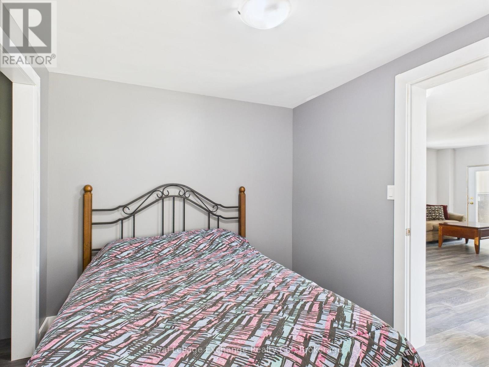 557 Market Street, Saugeen Shores, Ontario  N0H 2C4 - Photo 20 - X12439302