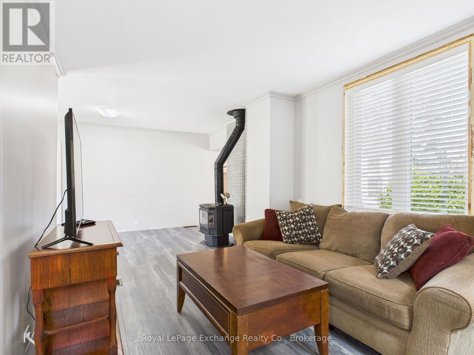 557 Market Street, Saugeen Shores, Ontario  N0H 2C4 - Photo 26 - X12439302