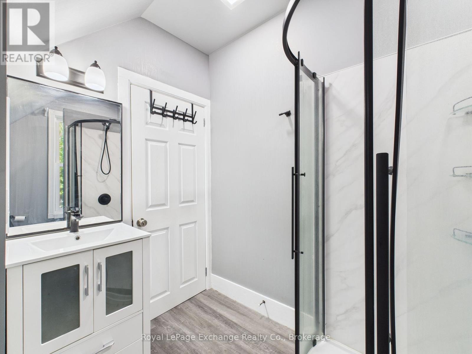 557 Market Street, Saugeen Shores, Ontario  N0H 2C4 - Photo 37 - X12439302