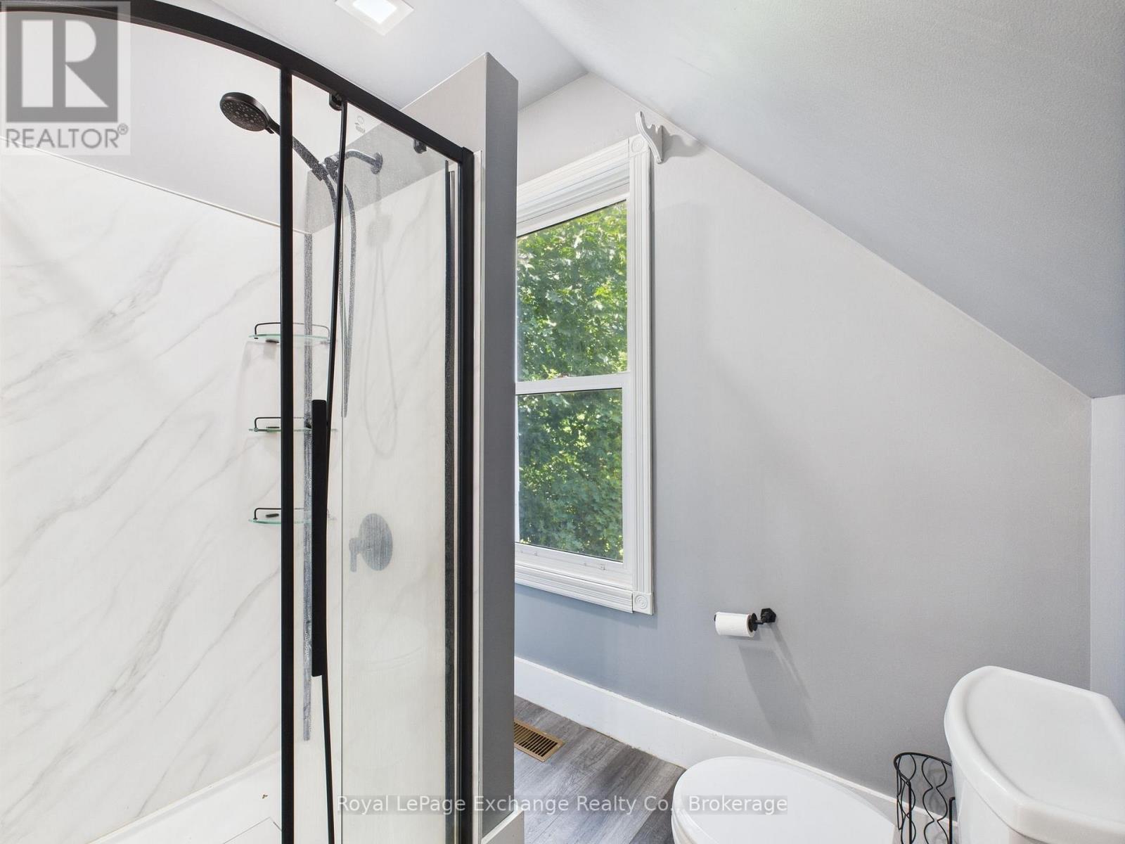 557 Market Street, Saugeen Shores, Ontario  N0H 2C4 - Photo 38 - X12439302