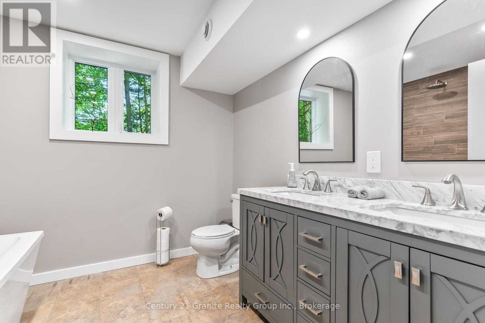 1012 Redner Road, Algonquin Highlands, Ontario  K0M 1S0 - Photo 28 - X12439439