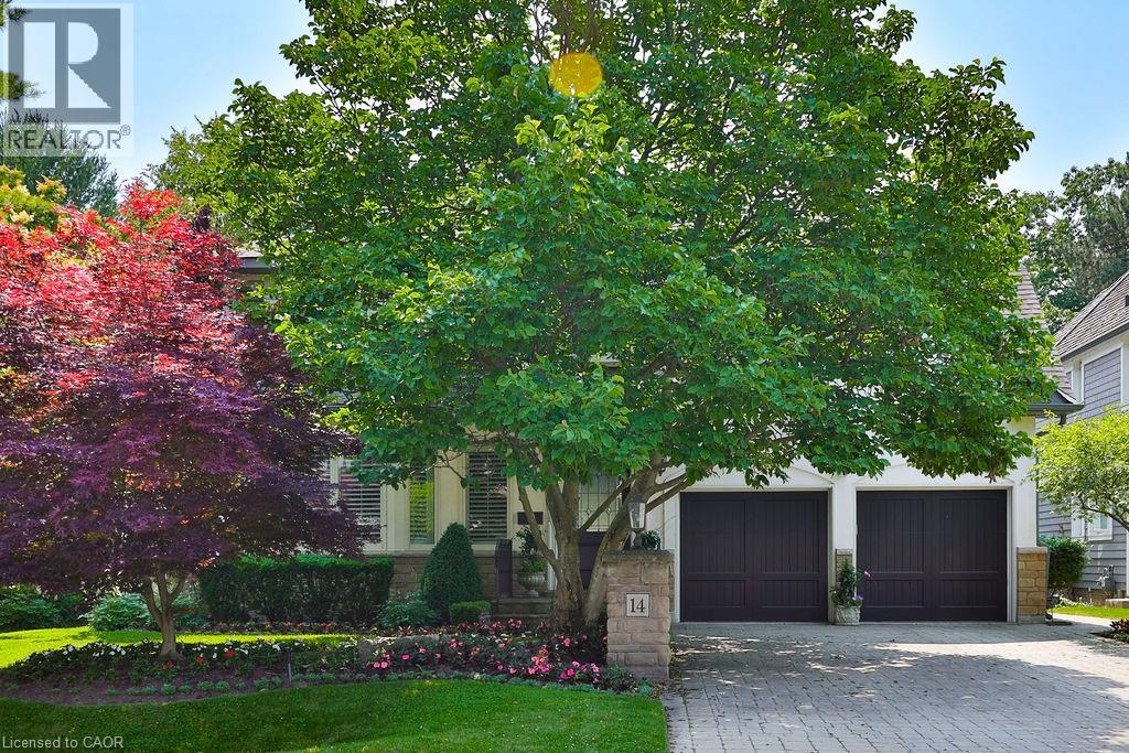 14 HOLYROOD Avenue, Oakville, Ontario
