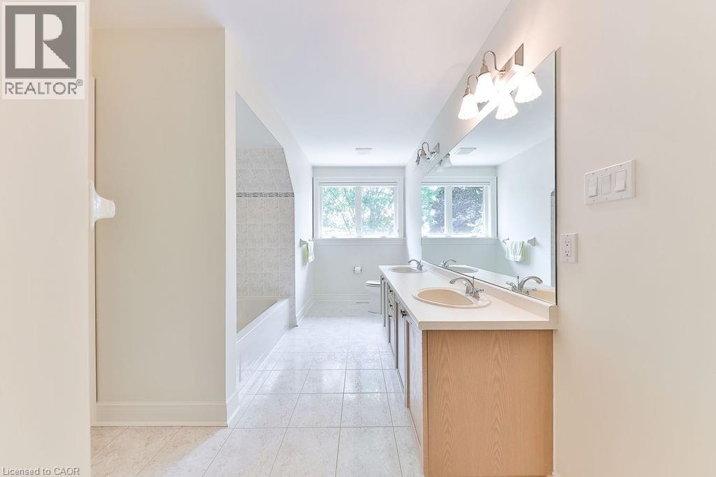 14 Holyrood Avenue, Oakville, Ontario  L6K 2V3 - Photo 29 - 40748634