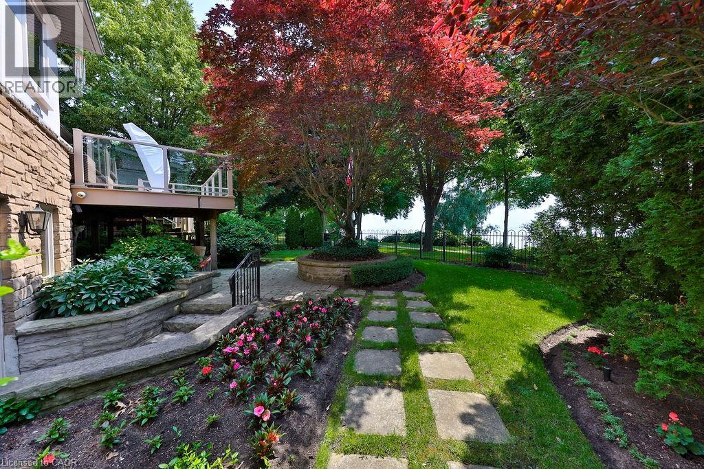 14 Holyrood Avenue, Oakville, Ontario  L6K 2V3 - Photo 47 - 40748634