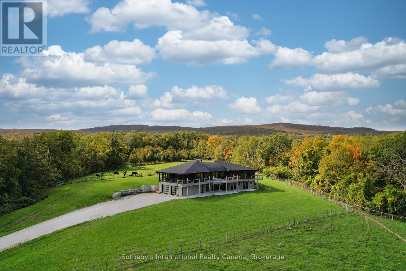 589903 Grey Road 19, Blue Mountains, Ontario  L9Y 2L8 - Photo 4 - X12440935