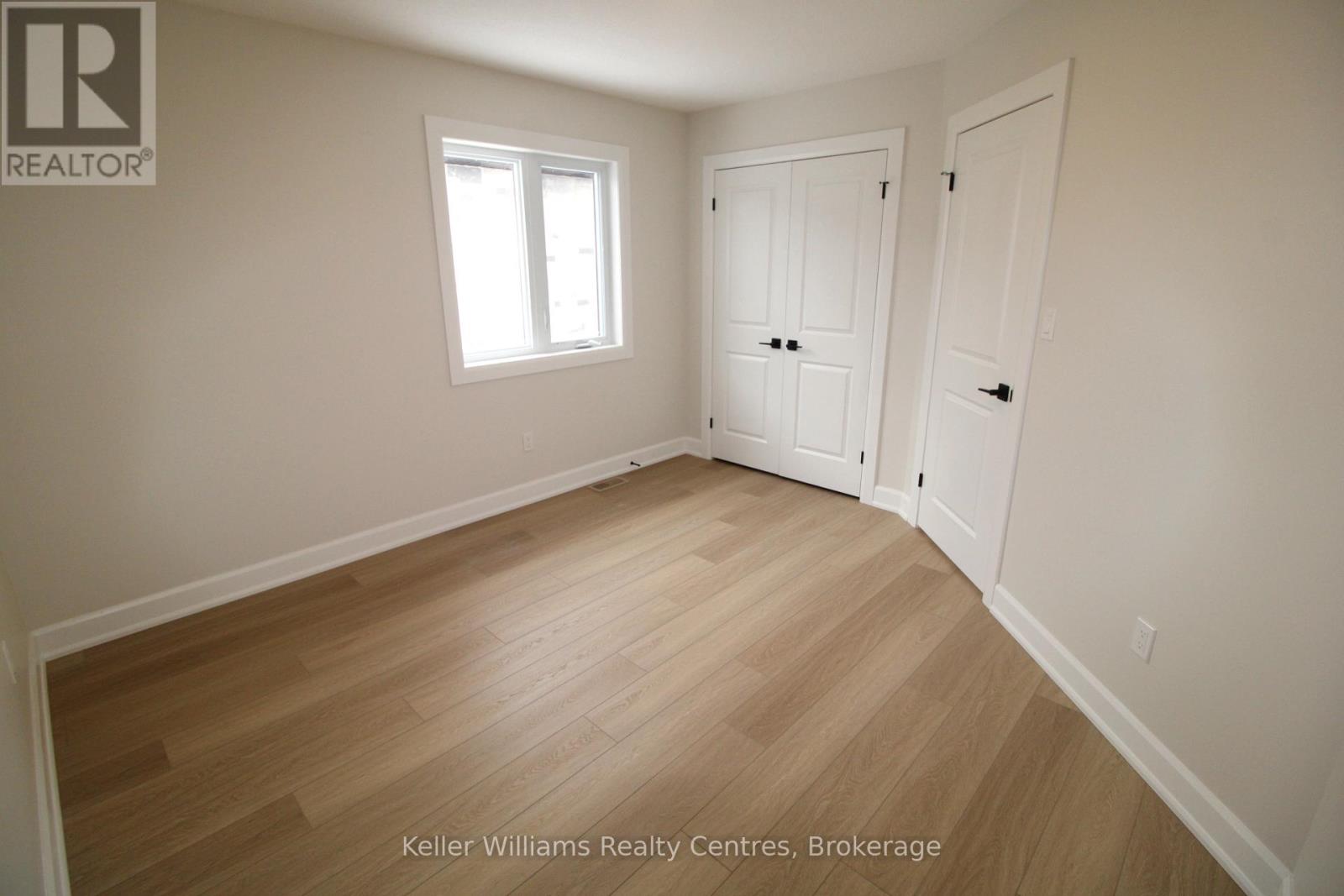 844 22nd Avenue A, Hanover, Ontario  N4N 0C6 - Photo 7 - X12441095