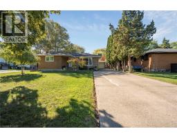 8 BERMUDA Drive, St. Catharines, Ontario