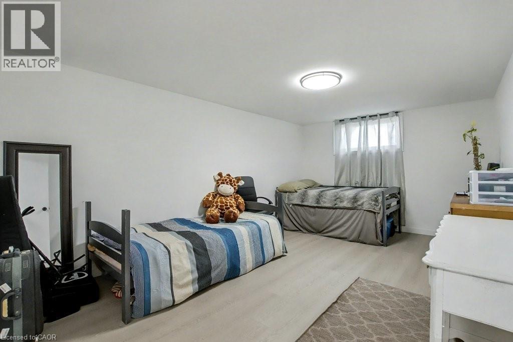40 Tara Court, Hamilton, Ontario  L8K 6E6 - Photo 23 - 40775689
