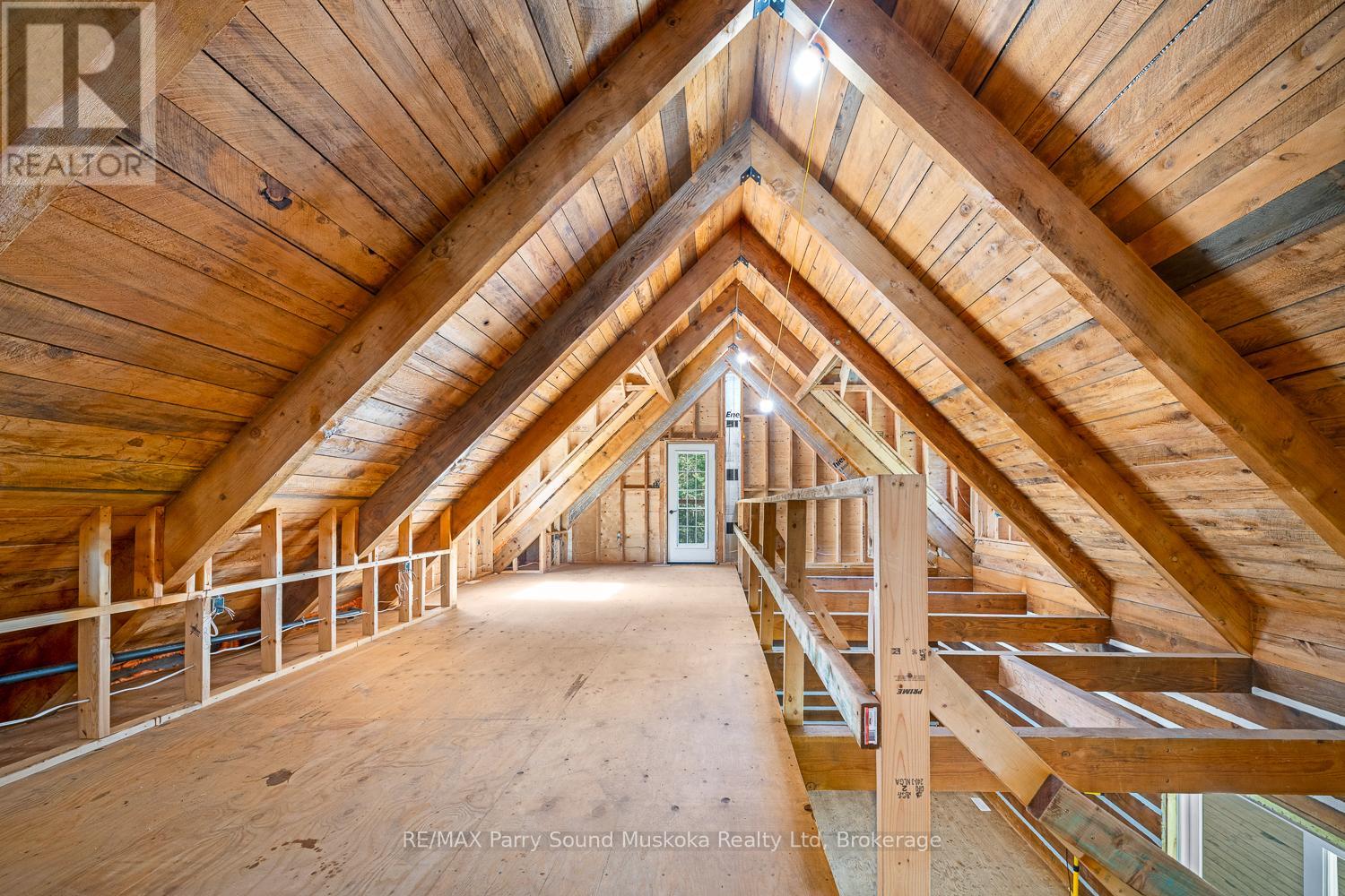 67 Hwy 141 Highway, Seguin, Ontario  P2A 2W8 - Photo 34 - X12441670