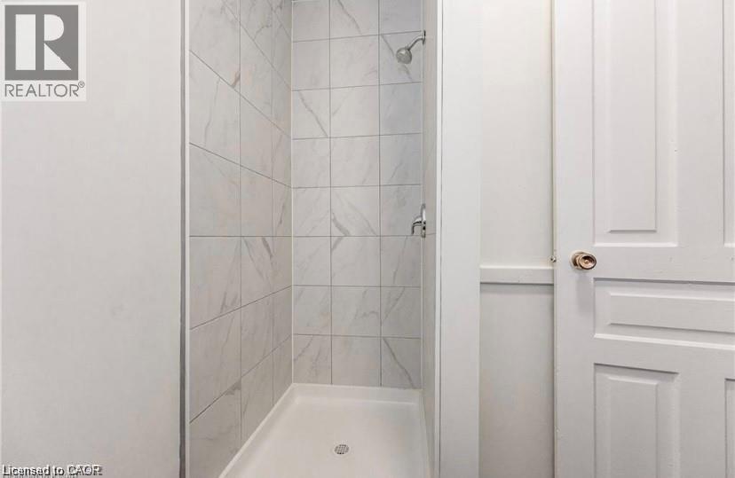 17 Hilda Place, Kitchener, Ontario  N2G 1K4 - Photo 10 - 40775936