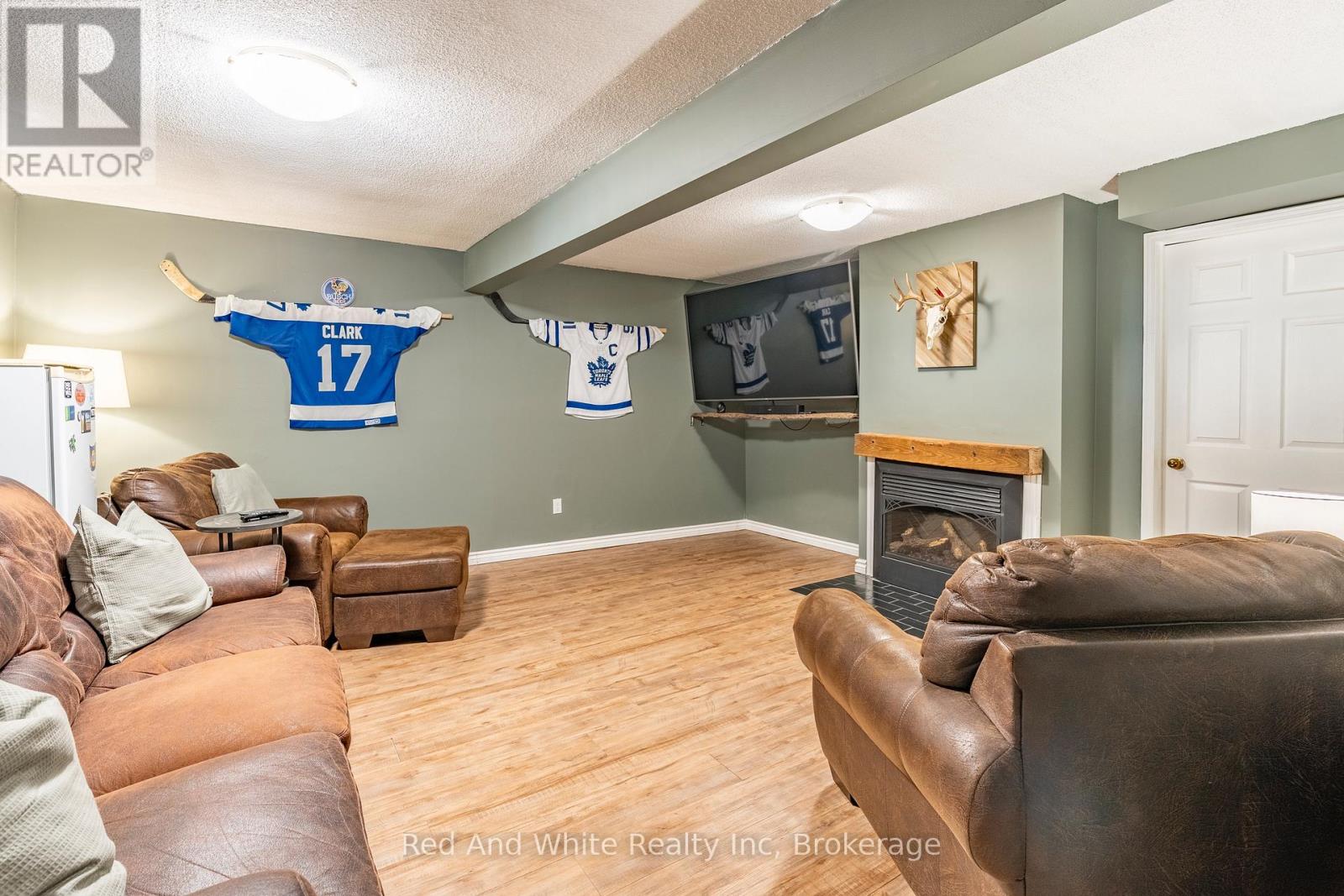 3 - 255 Northlake Drive, Waterloo, Ontario  N2V 1Z2 - Photo 19 - X12442100