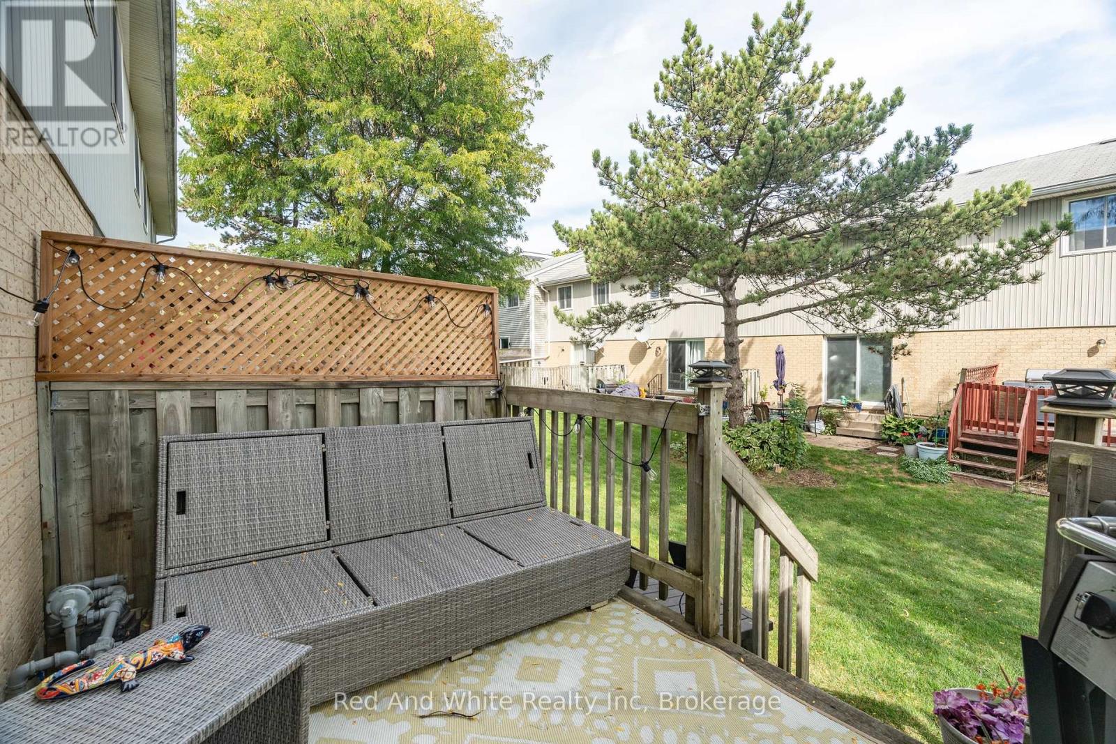 3 - 255 Northlake Drive, Waterloo, Ontario  N2V 1Z2 - Photo 24 - X12442100