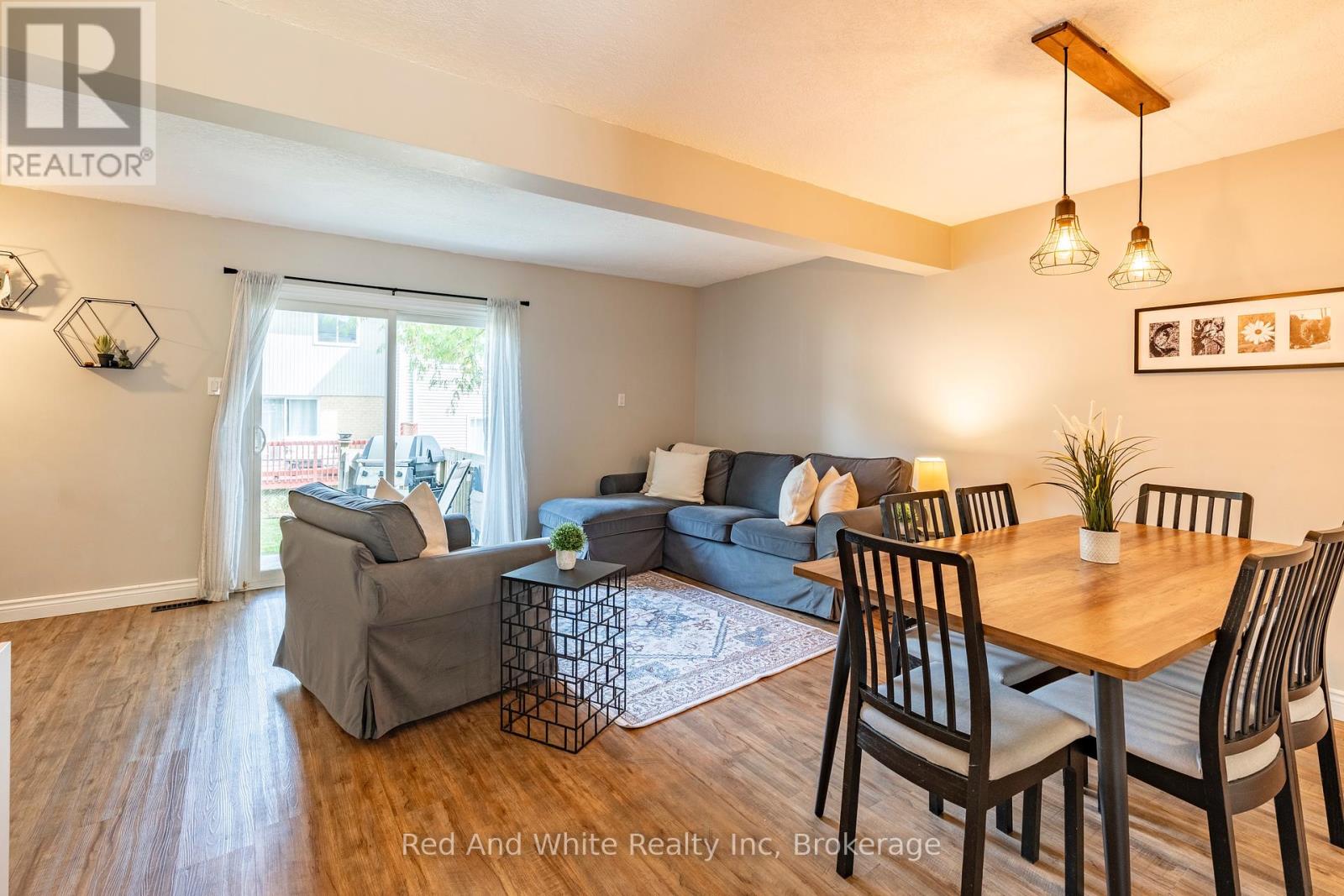 3 - 255 Northlake Drive, Waterloo, Ontario  N2V 1Z2 - Photo 3 - X12442100